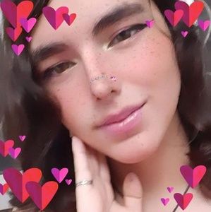 Meet your Posher, Selene